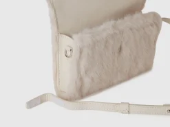 Bag in faux fur