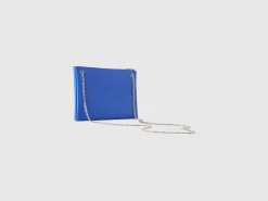 Bag with shoulder strap