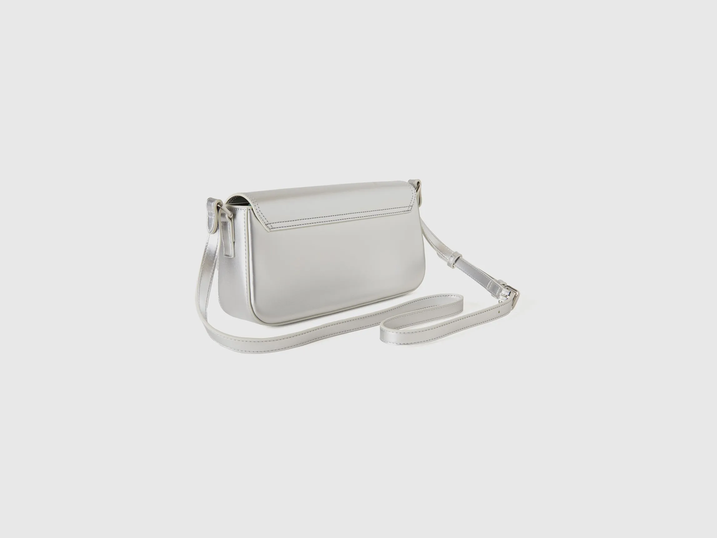 Baguette bag in synthetic leather