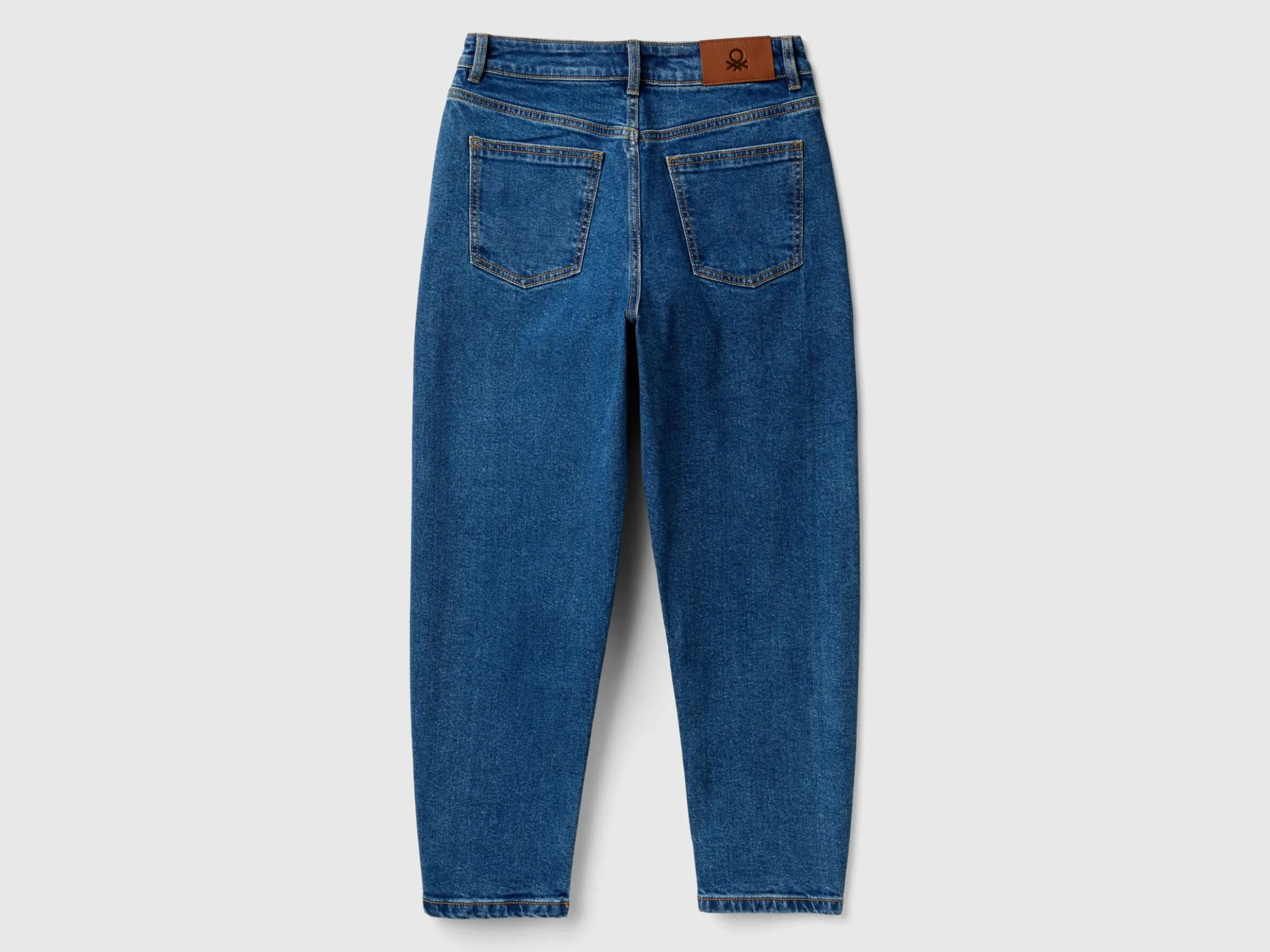 Balloon fit jeans