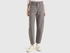 Balloon fit trousers