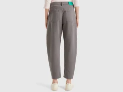 Balloon fit trousers