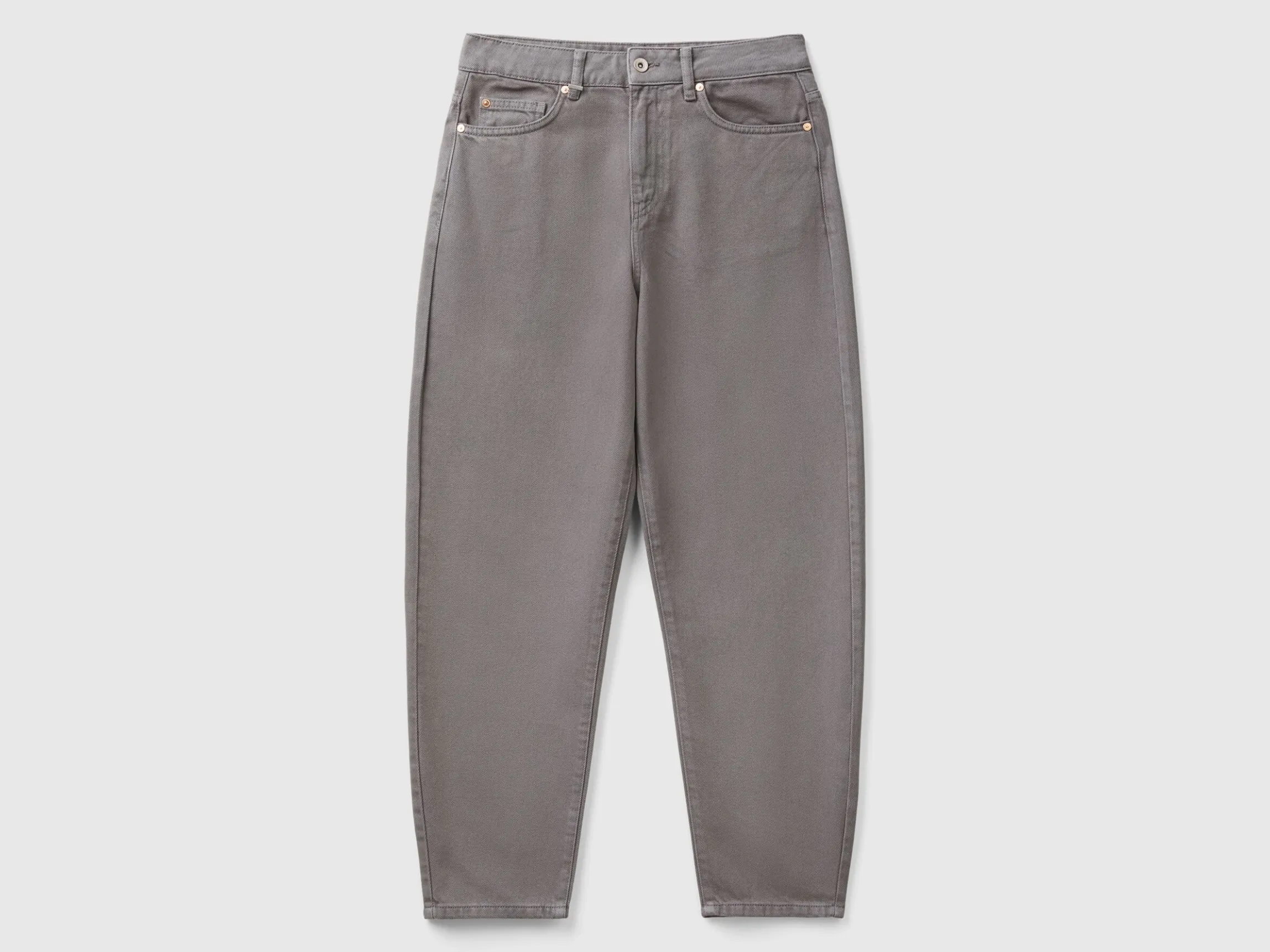 Balloon fit trousers