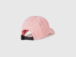Baseball cap with logo