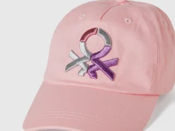 Baseball cap with logo