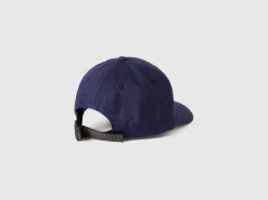 Baseball cap with print