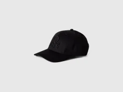 Baseball hat with embroidered logo