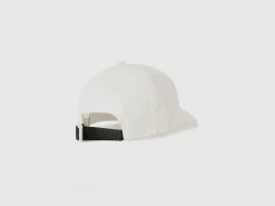 Baseball hat with embroidered logo