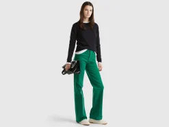 Black crew neck sweater in Merino wool