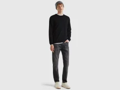 Black crew neck sweater in pure Merino wool