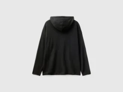 Black sweater in cashmere blend with hood