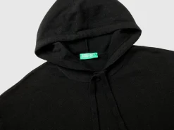 Black sweater in cashmere blend with hood