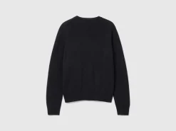 Black sweater in pure cashmere
