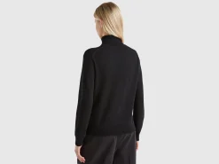 Black turtleneck in pure cashmere