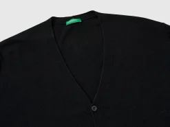 Black V-neck cardigan in pure Merino wool