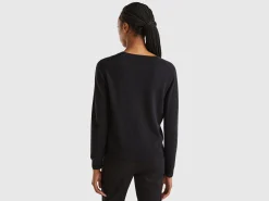 Black V-neck sweater in pure Merino wool
