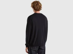 Black V-neck sweater in pure Merino wool