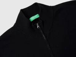 Black zip-up cardigan in pure Merino wool