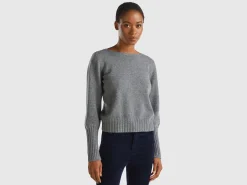 Boat neck sweater
