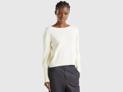 Boat neck sweater