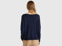 Boat neck sweater