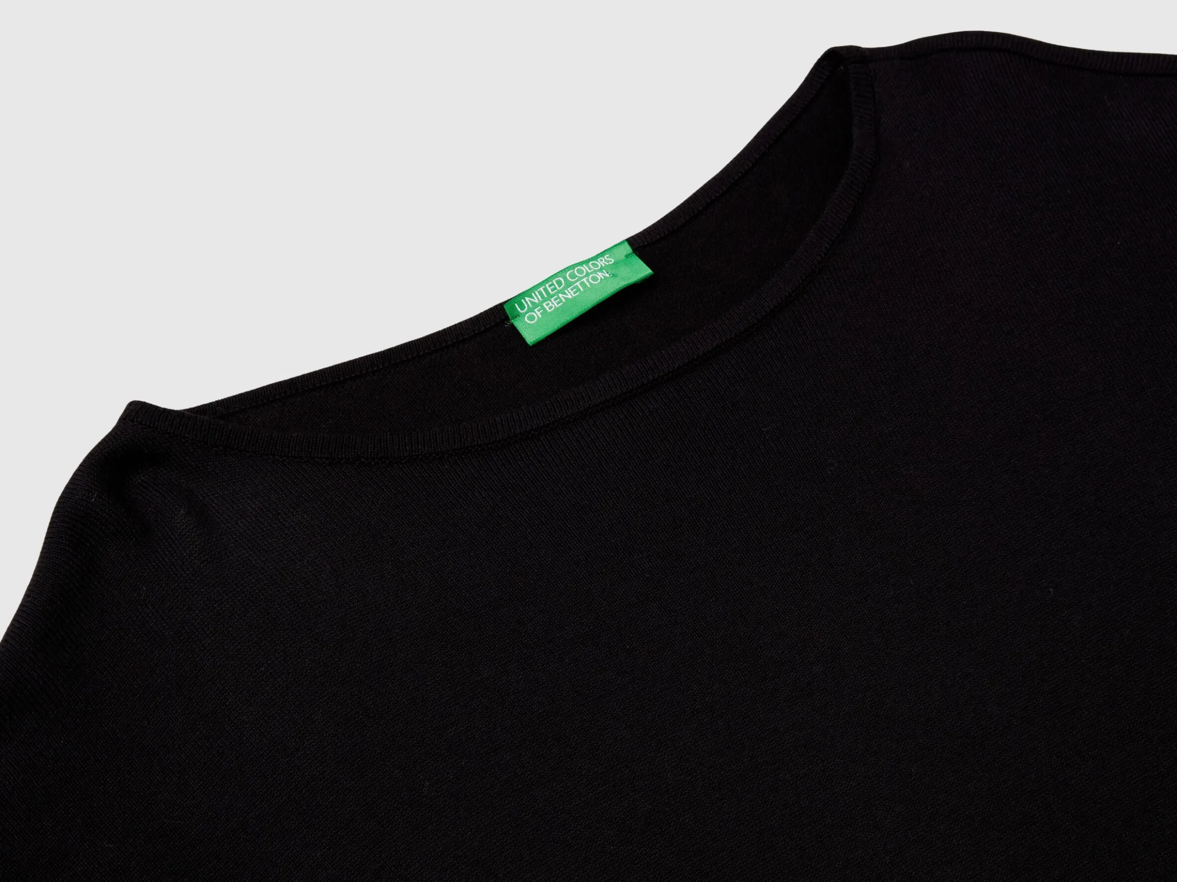 Boat neck sweater