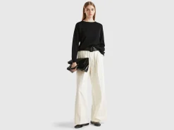 Boat neck sweater in pure Merino wool