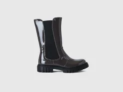 Boots in coated fabric