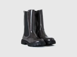 Boots in coated fabric