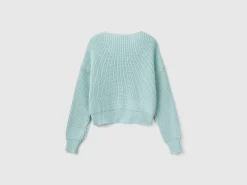 Boxy fit sweater