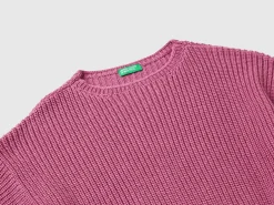 Boxy fit sweater