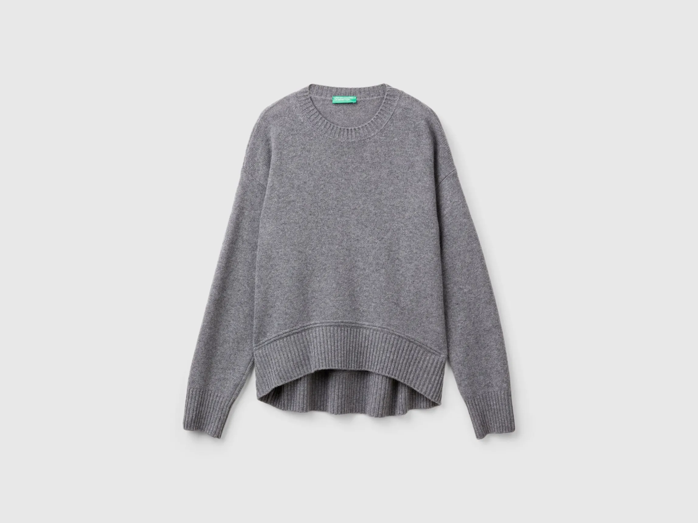 Boxy fit sweater in wool blend