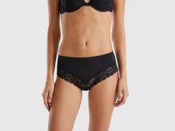 Brazilian underwear with lase inserts