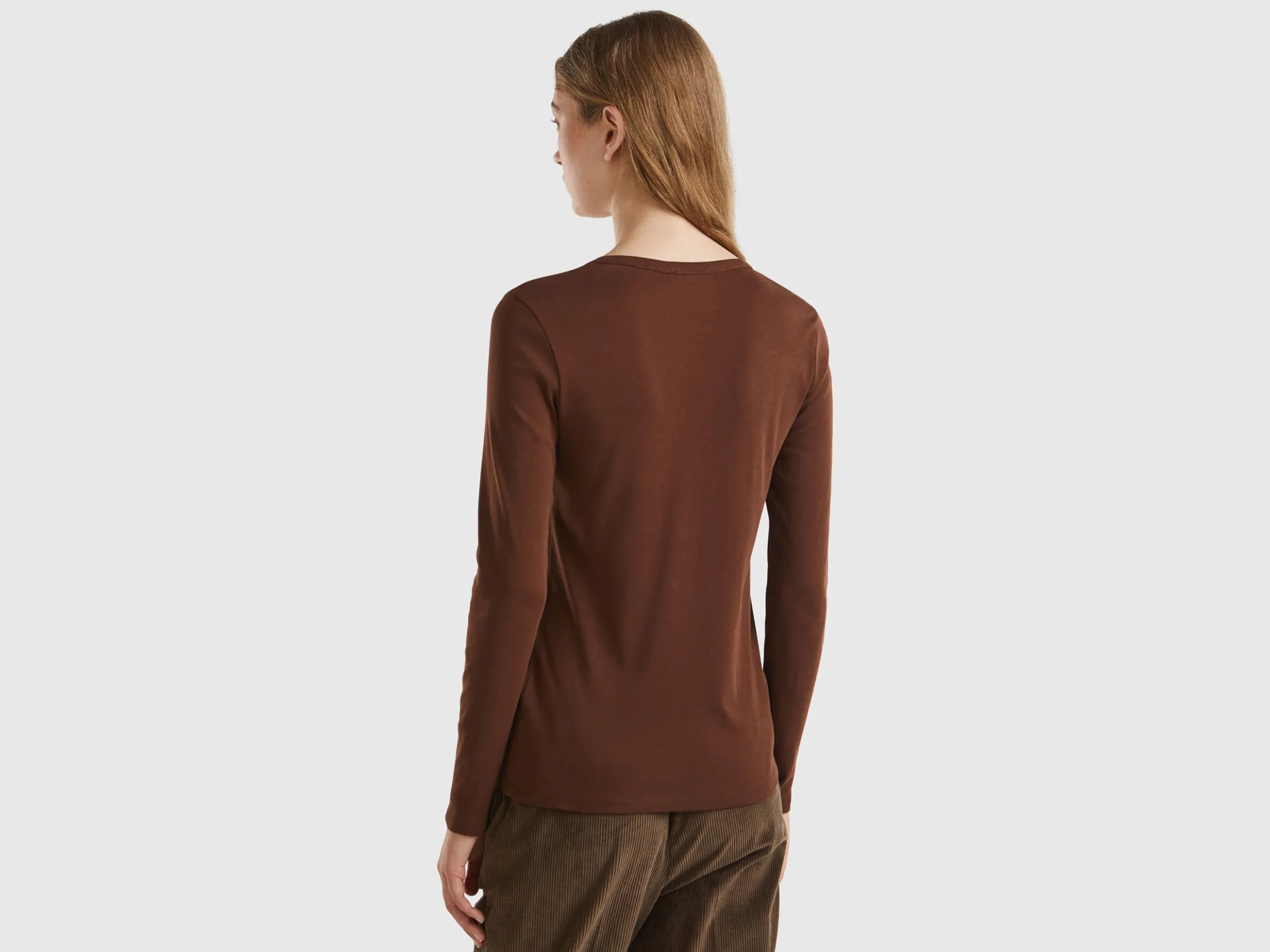 Brown long sleeve t-shirt in 100% cotton