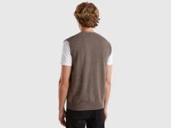 Brown vest in pure Merino wool