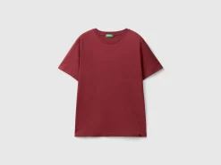 Burgundy t-shirt