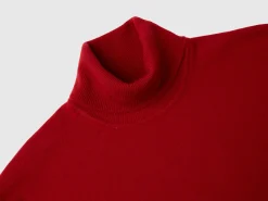 Burgundy turtleneck in pure Merino wool