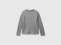 Cable knit sweater
