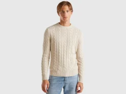 Cable knit sweater in cashmere blend