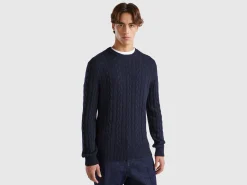 Cable knit sweater in cashmere blend