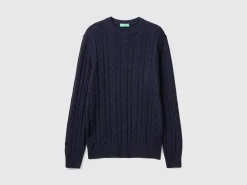 Cable knit sweater in cashmere blend