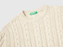 Cable knit sweater in cashmere blend