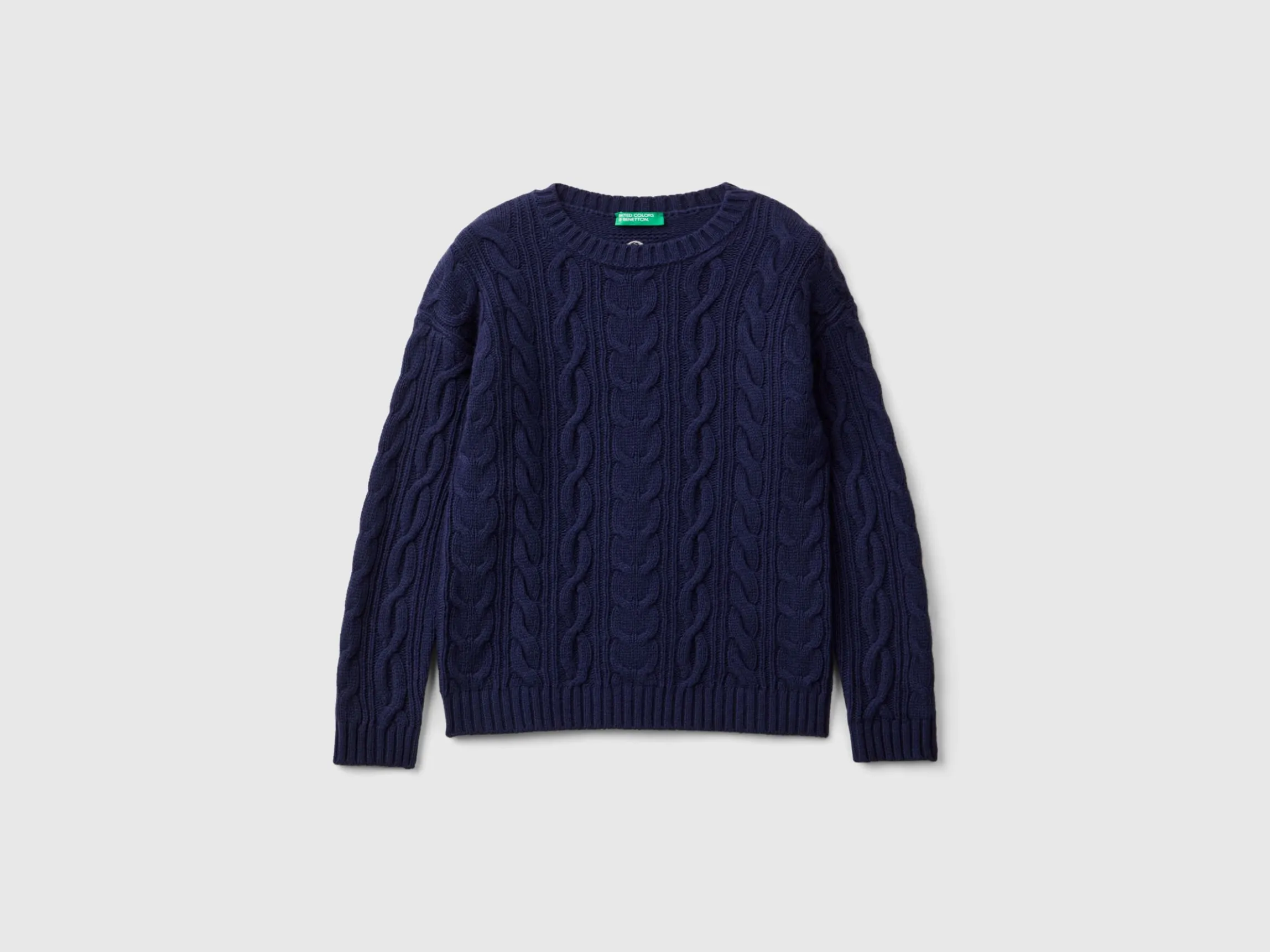 Cable knit sweater in wool blend