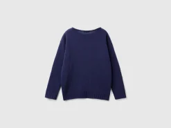 Cable knit sweater in wool blend