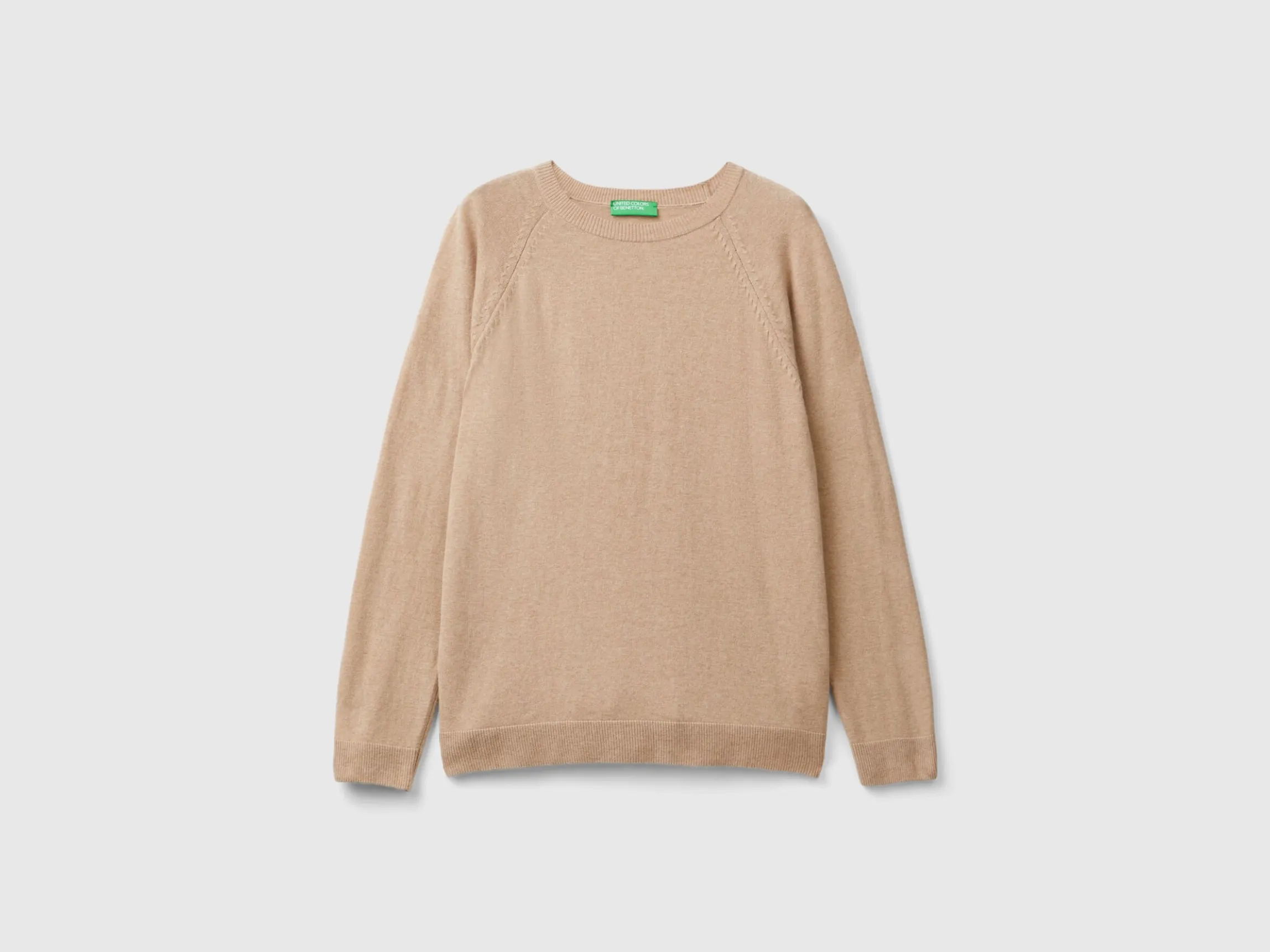 Camel crew neck sweater in cashmere and wool blend