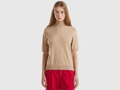 Camel short sleeve turtleneck in cashmere blend
