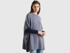 Cape with boat neck