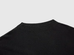 Cape with boat neck