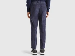 Carrot fit chinos in corduroy