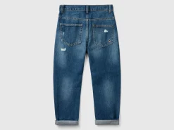 Carrot fit jeans with tears